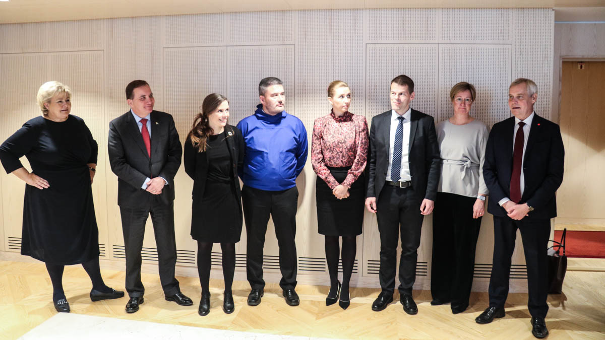Pohjoismaiset pääministerit Tukholmassa yhdessä Färsaarten, Grönlannin ja Ahvenanmaan päämiesten kanssa.